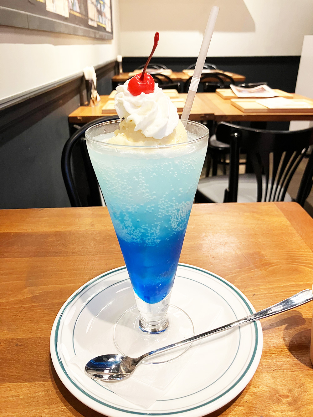 上五島イメージのクリームソーダ